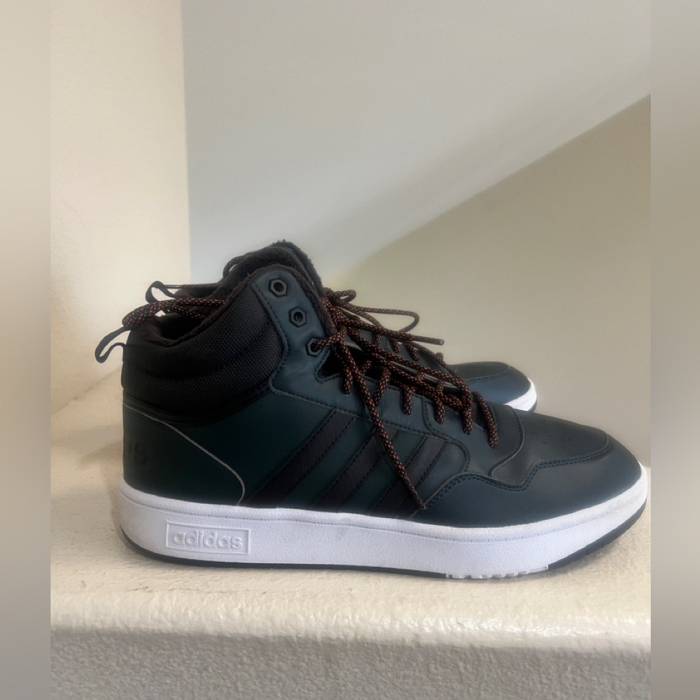 NWNT‎ Adidas Men’s Footwear Hoops 3.0 Mid Wtr Green GW6702 Size 14